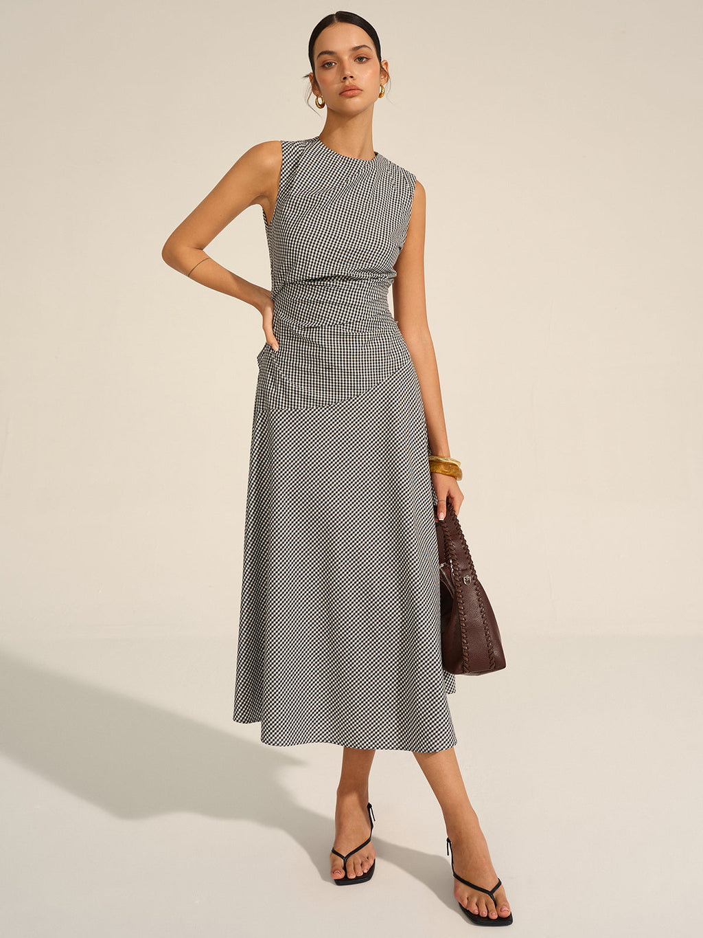 Elegancka Midi Sukienka Milano z Fasonem w Talii