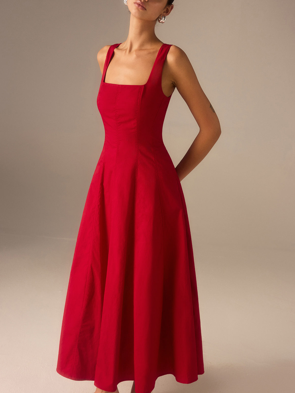 Czerwona Sukienka Midi Crimson Grace