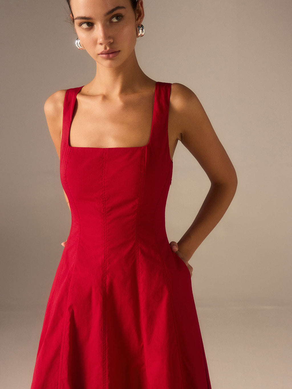 Czerwona Sukienka Midi Crimson Grace