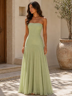 Sukienka z dekoltem off-shoulder